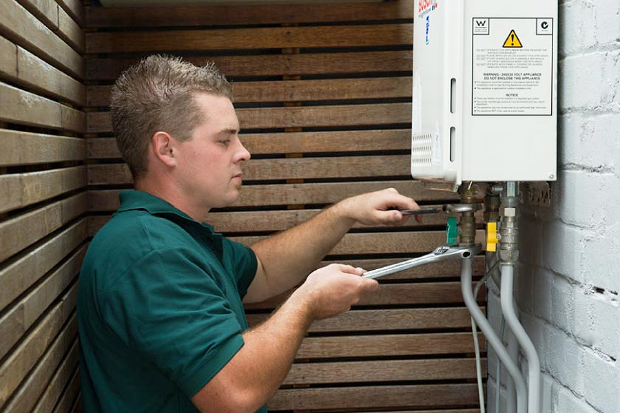 Installation on New gas hot water system in Townsville house